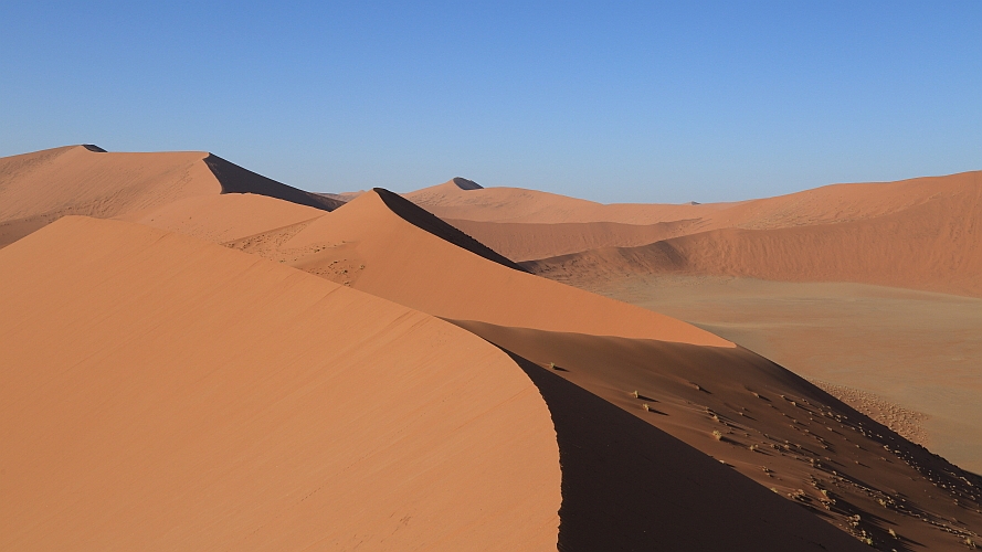 _17C0958 Dune ridges.JPG